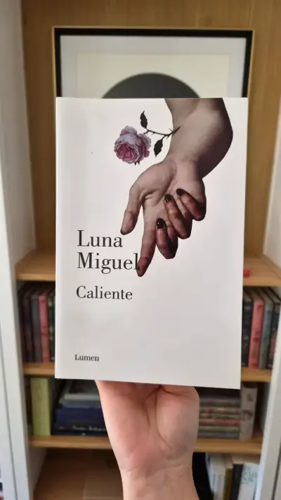 Libro 'Caliente' de Luna Miguel - Lumen - miniatura 1