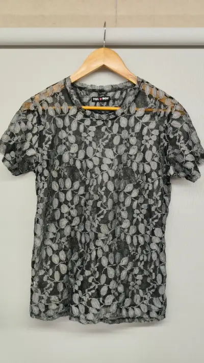 Polera de encaje negra Toy Boy - miniatura 1