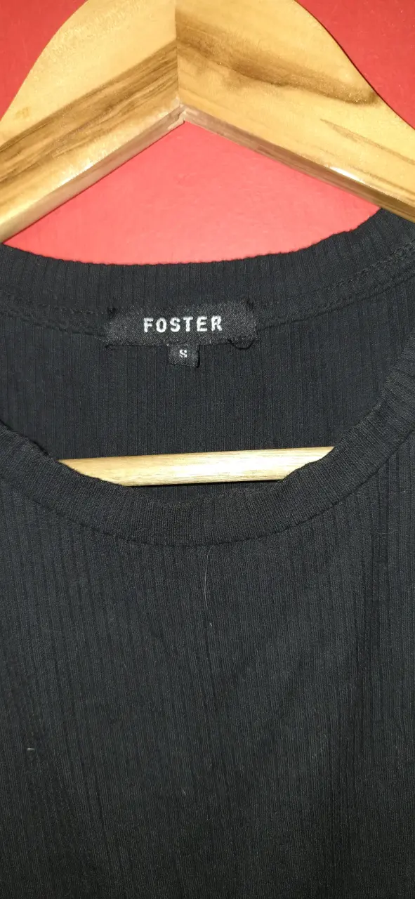 Top sin mangas negro Foster talla S - 2