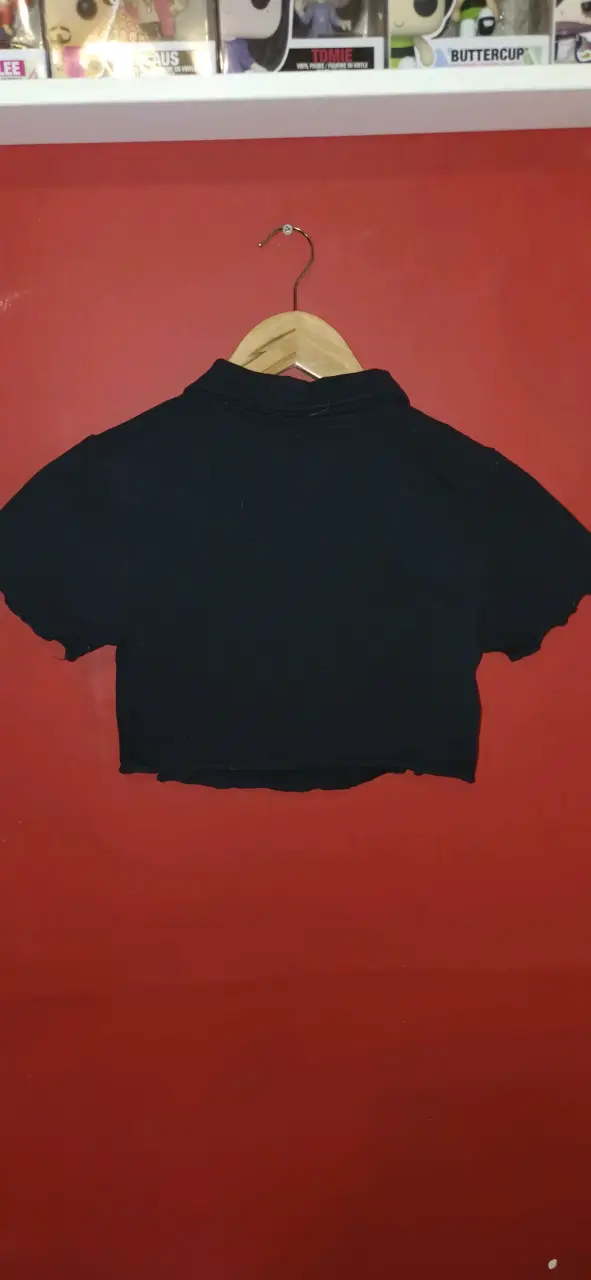 Polera Negra Crop Top Issimo by Corona - 2