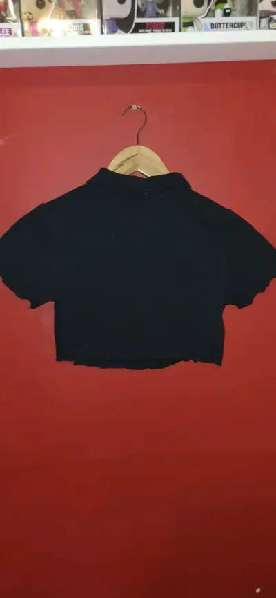 Polera Negra Crop Top Issimo by Corona - miniatura 2