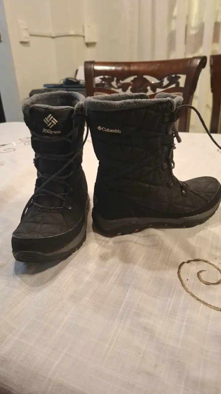 Botas de invierno Columbia negras para mujer