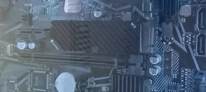 SSD M.2 NVMe 128GB con disipador - 1