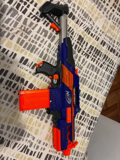 Lanzador Nerf - miniatura 1