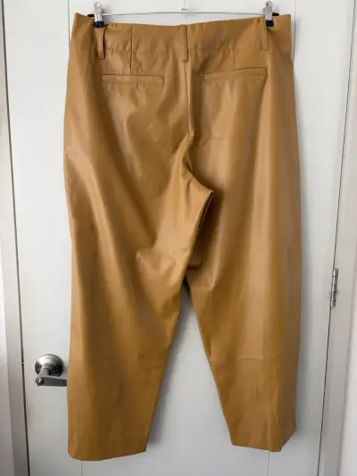 Pantalo ecocuero camel A New Day - miniatura 3