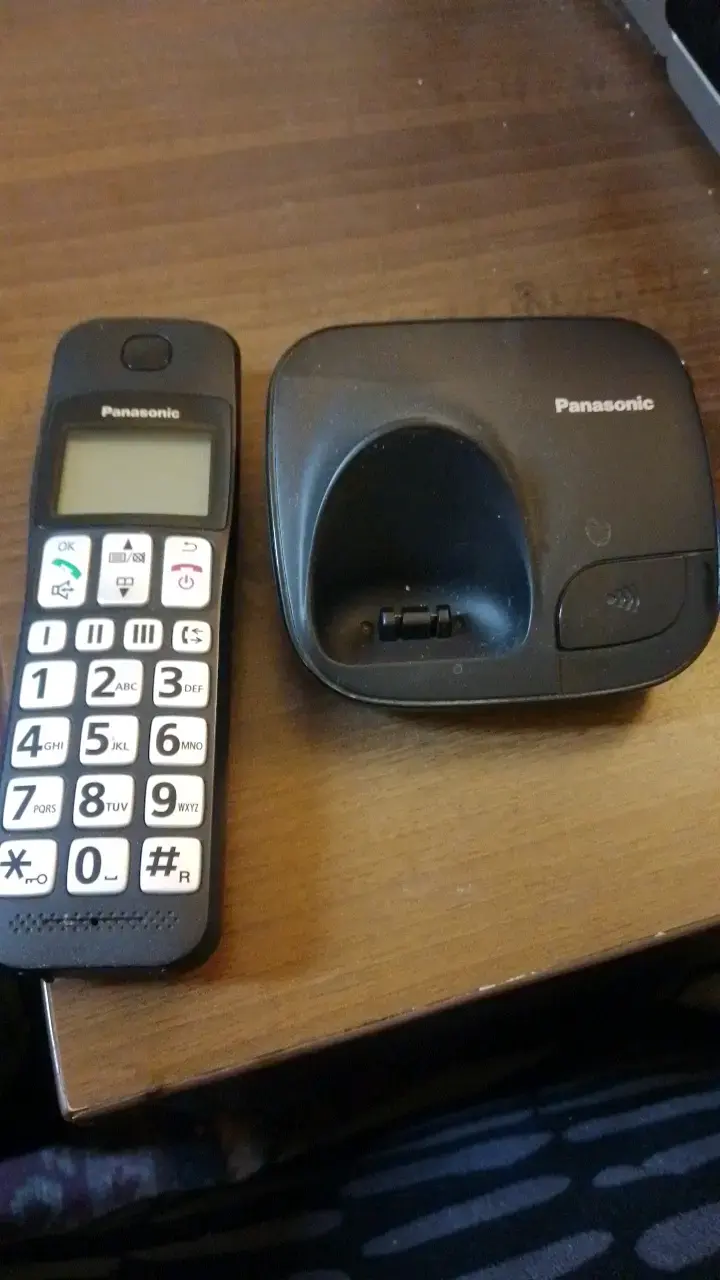 Teléfono inalámbrico Panasonic con base - 2