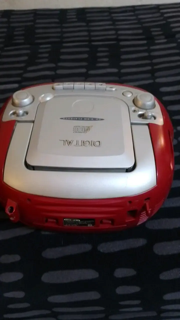 Radio portátil Hikato con CD y cassette - 4