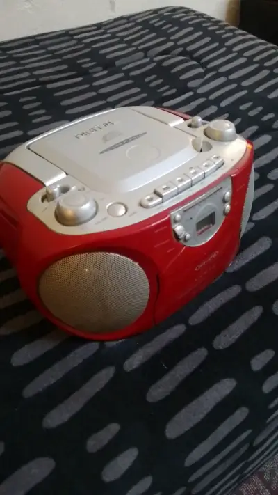 Radio portátil Hikato con CD y cassette - miniatura 6