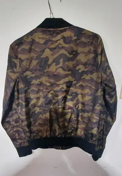Chaqueta bomber camuflaje para hombre - miniatura 2