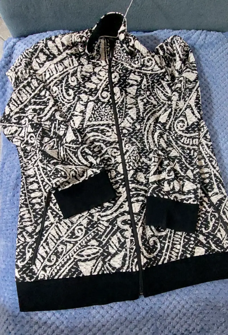 Poleron  estampada en blanco y negro de Chico's - 3
