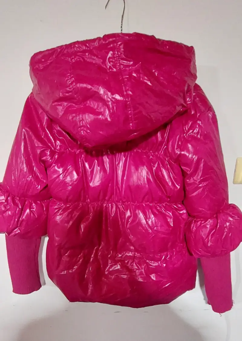 Chaqueta acolchada fucsia con capucha - 2