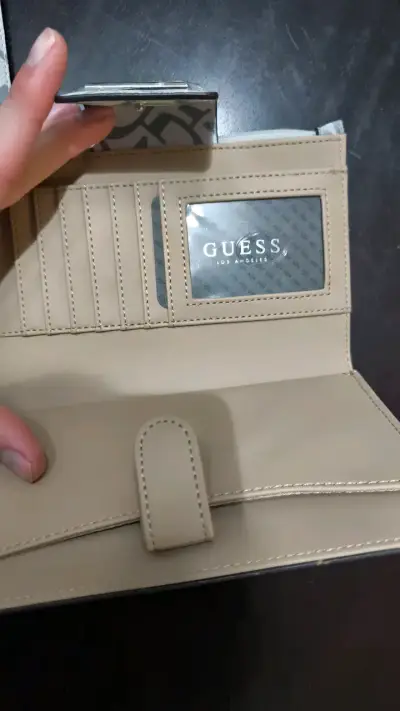 Cartera Guess estampada - miniatura 2