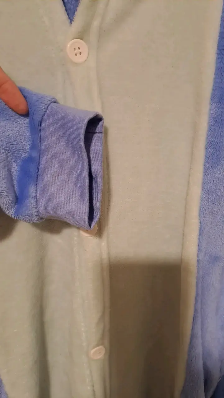 Pijama Entero Azul con Capucha de Personaje - 3