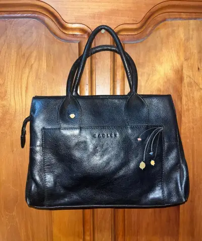 Cartera negra con diseño floral Radley - miniatura 2