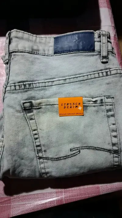 Jeans de mezclilla stretch para hombre - miniatura 1