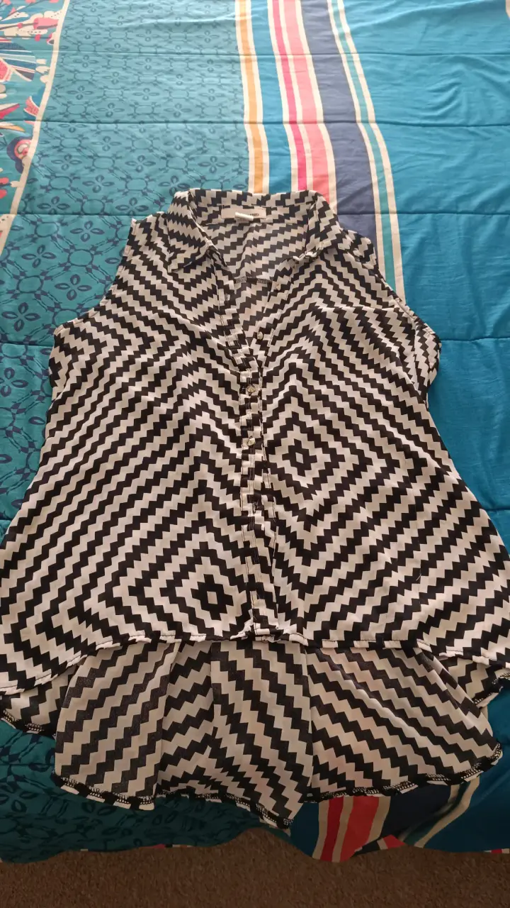 Blusa sin mangas con estampado geométrico