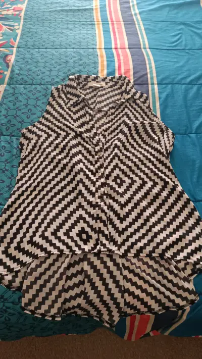 Blusa sin mangas con estampado geométrico - miniatura 1