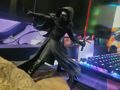 Figura de acción con luz LED de Star Wars - miniatura 2