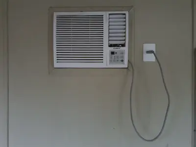 Contenedor Oficina Modular con Aire Acondicionado - miniatura 2