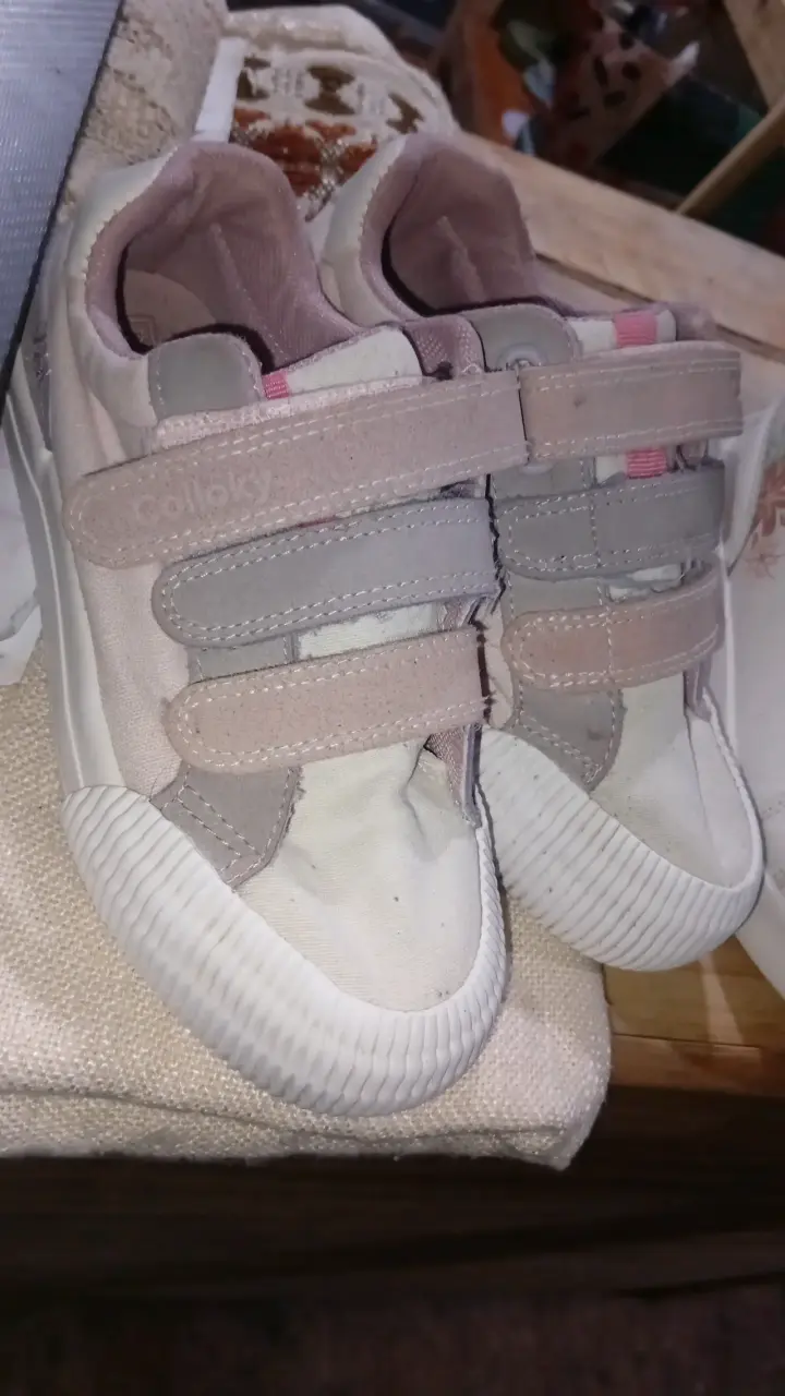 Lote de zapatillas para niñas en buen estado 32 - 2