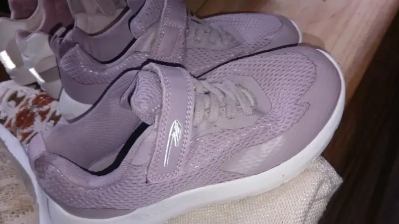 Lote de zapatillas para niñas en buen estado 32 - 4
