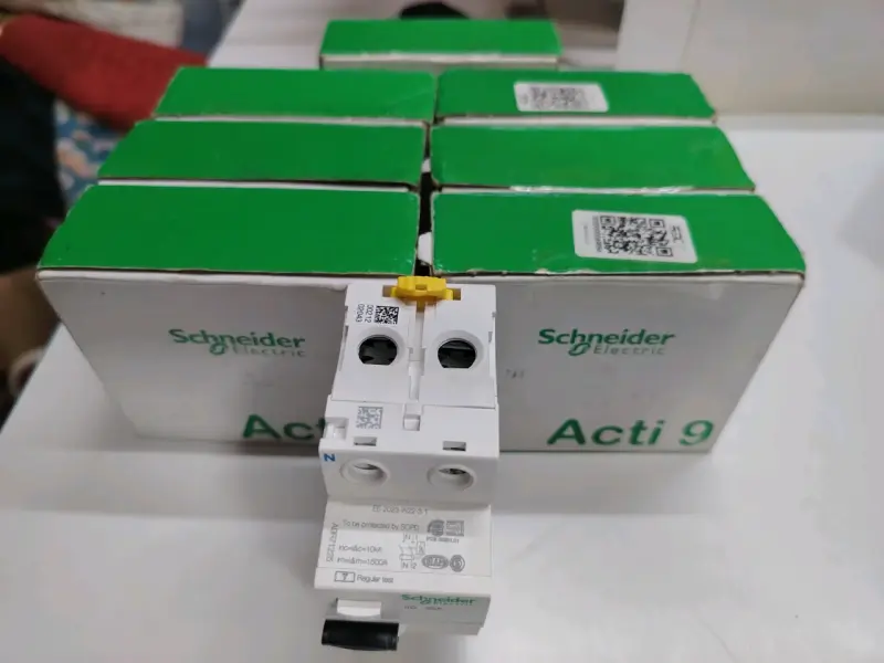 Interruptor diferencial Schneider Electric Acti 9 25A - 1