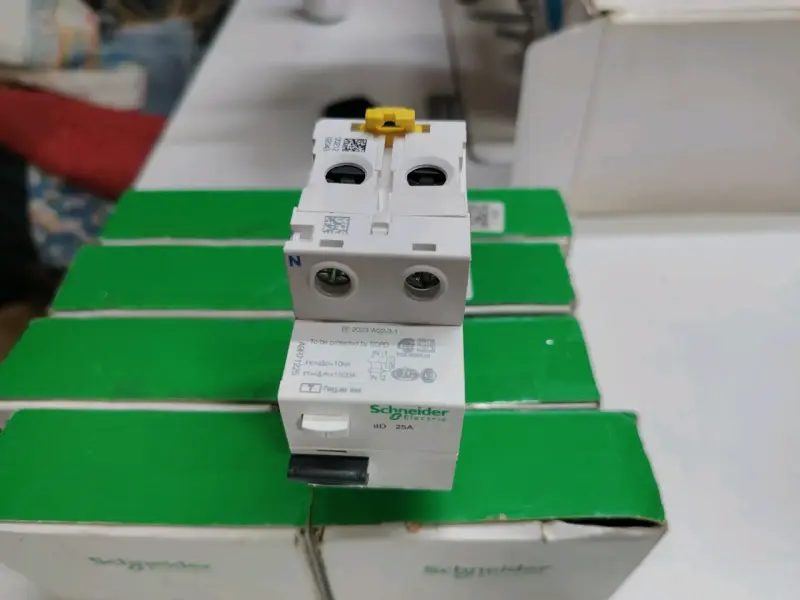 Interruptor diferencial Schneider Electric Acti 9 25A - 2