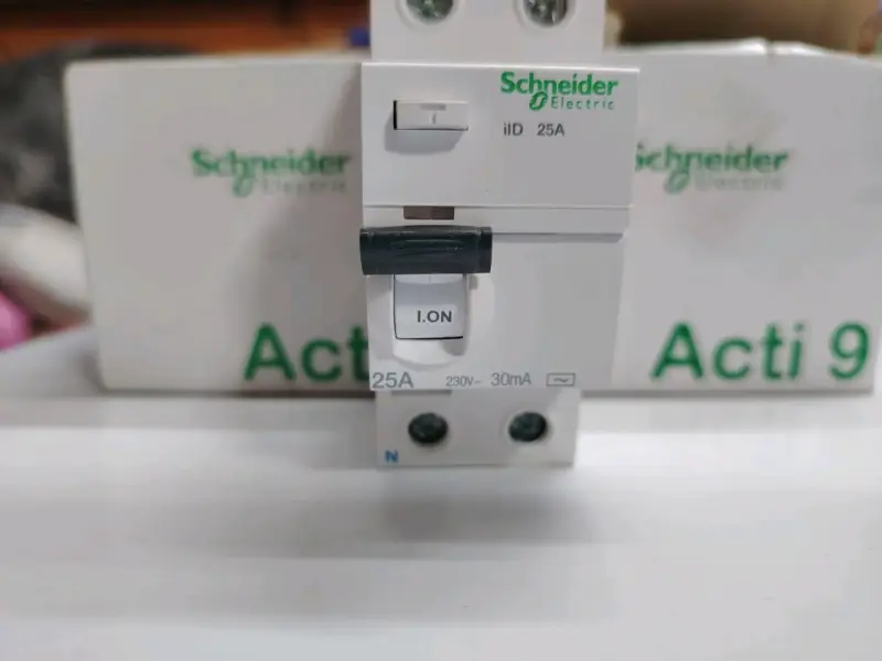 Interruptor diferencial Schneider Electric Acti 9 25A - 3