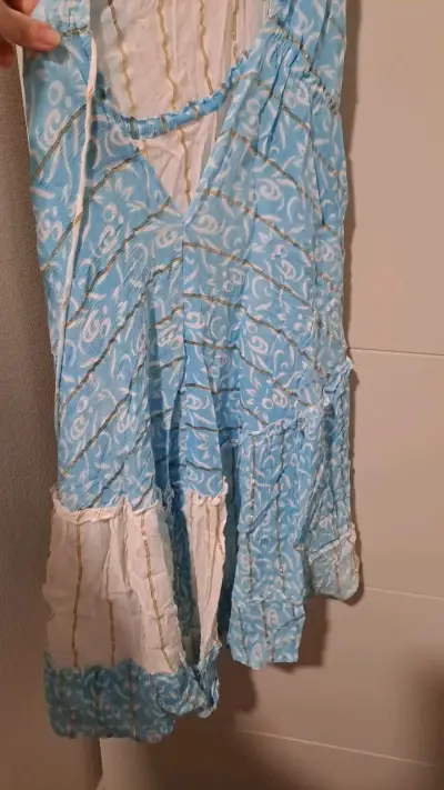Vestido bohemio azul con detalles dorados - miniatura 2