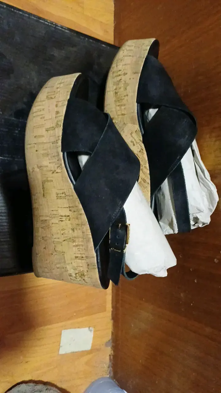 Sandalias de plataforma negras marca Gacel - 2