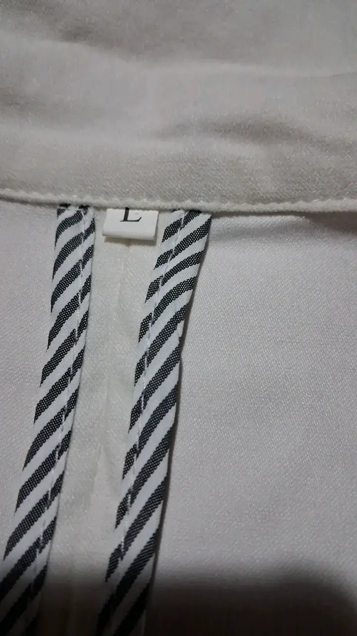 Blazer blanco con forro a rayas para mujer - 2