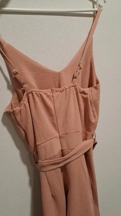 Enterito de mujer color salmón con tirantes - miniatura 2