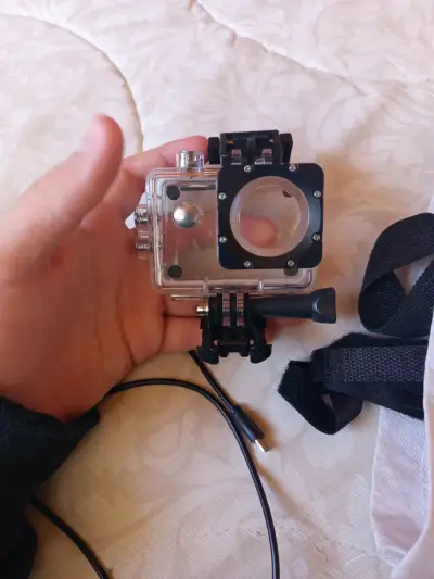 Cámara deportiva Ultra HD con accesorios - miniatura 3