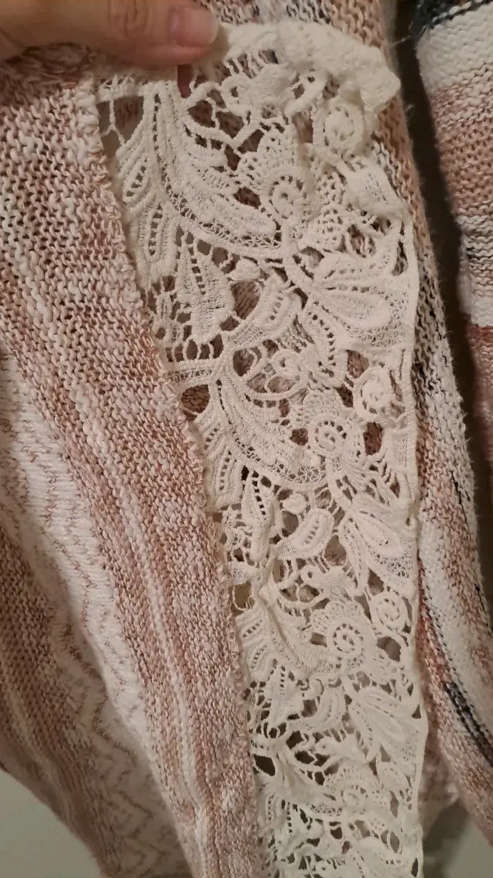 Cardigan de punto beige con encaje Tatienne - 5