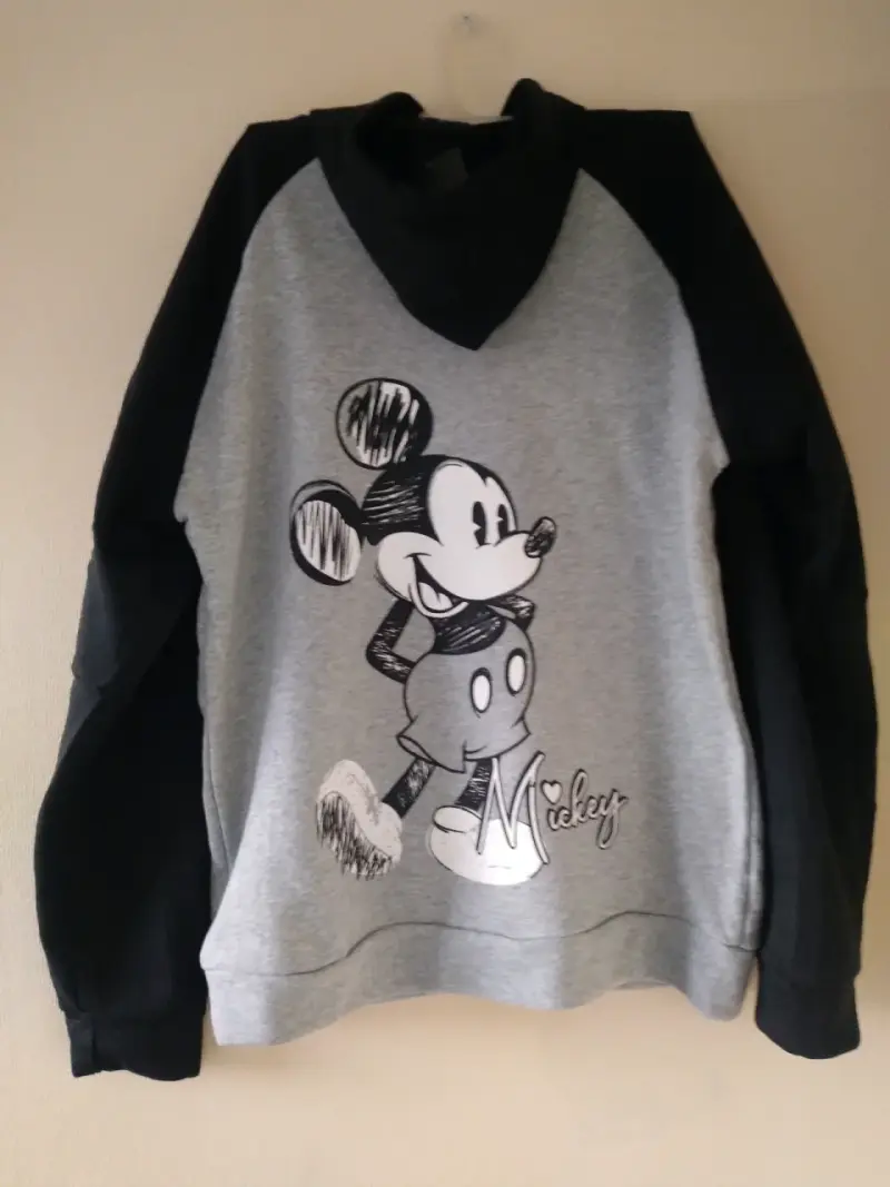 Polerón con capucha Mickey Mouse gris y negro - 2