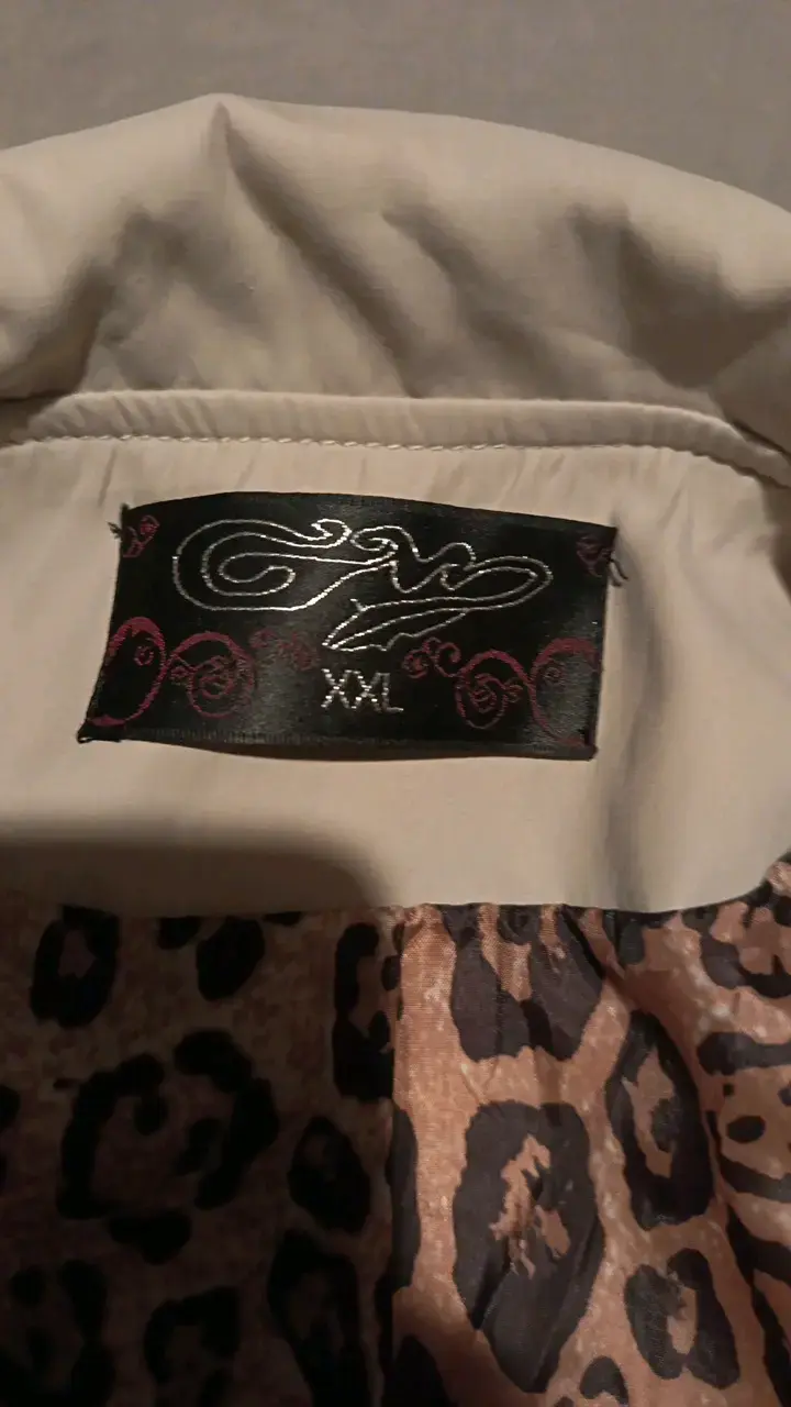 Abrigo beige con forro animal print - 2