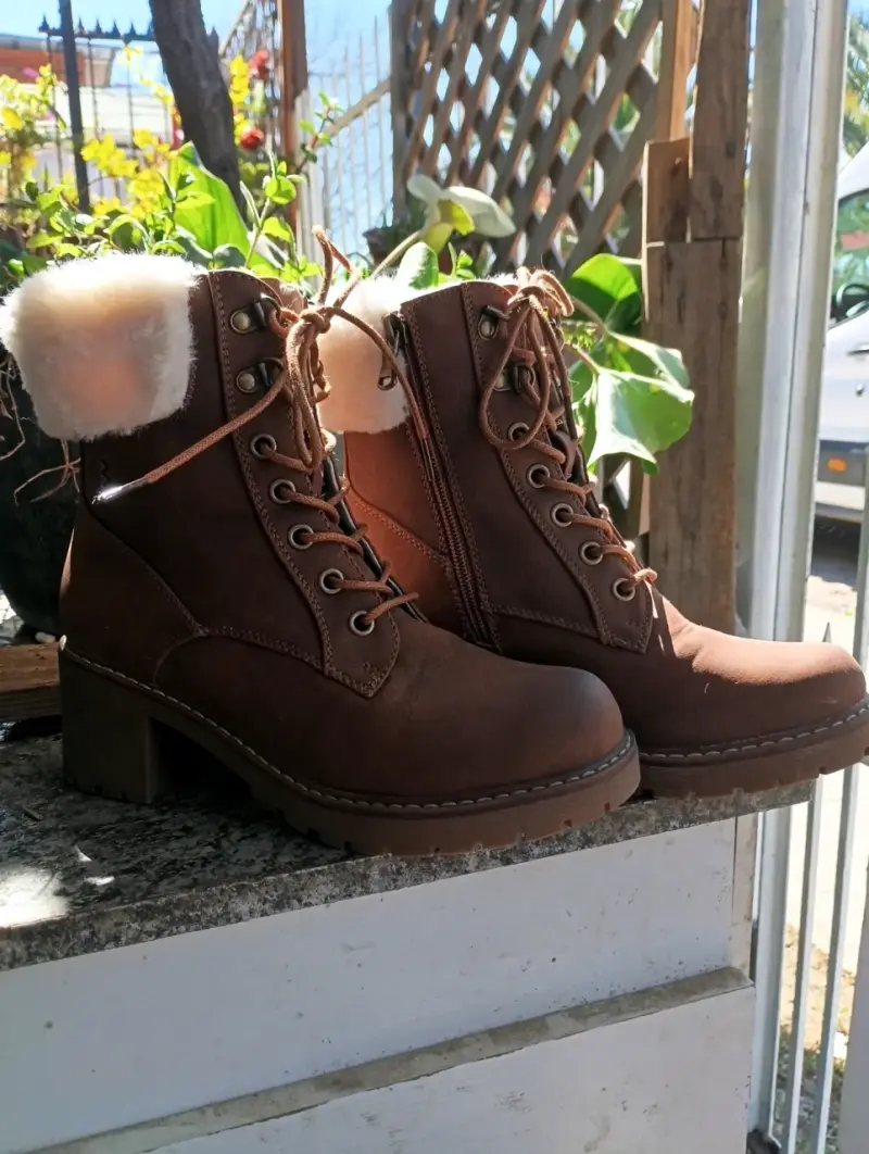 Botines de cuero marrón con forro de lana - 4