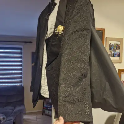 Elegante blazer negro con diseño floral para novio - miniatura 5