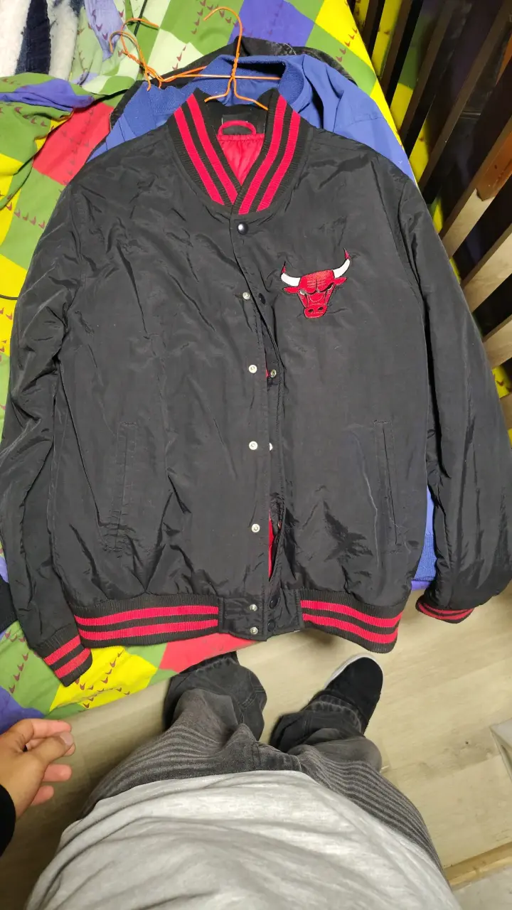 Chaquetas varias M/L - 1