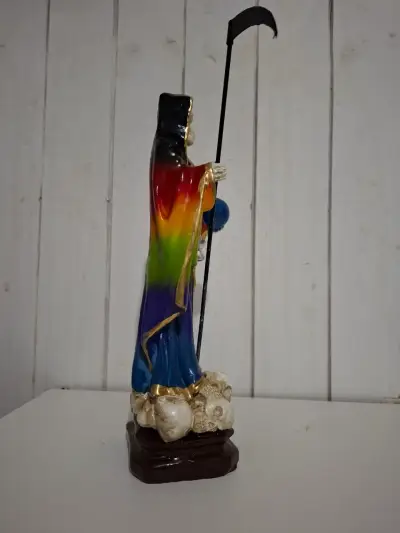 Figura de Santa Muerte multicolor con guadaña - miniatura 5