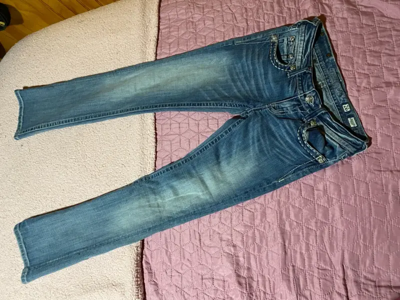 Jeans Miss Me con diseño bordado para mujer - 3