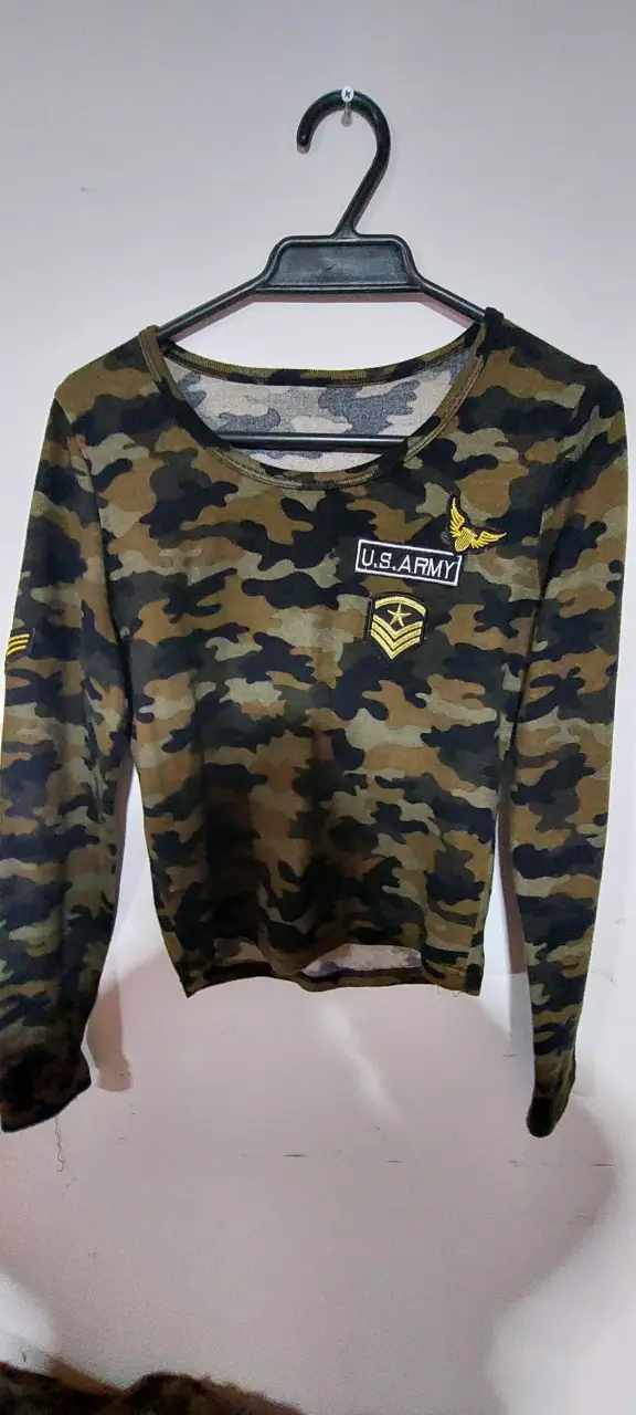Polera camuflada U.S. Army para mujer - 1