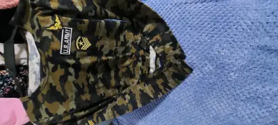 Polera camuflada U.S. Army para mujer - miniatura 4