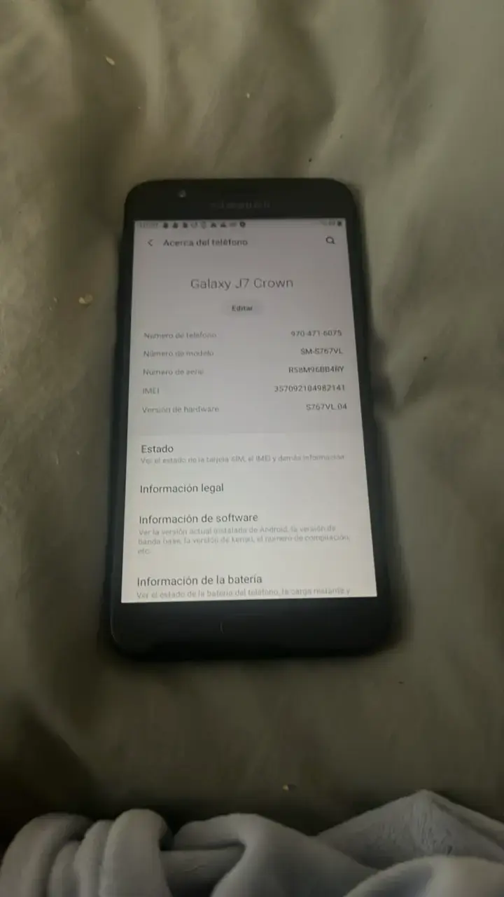 Celular Samsung Galaxy J7 Crown en buen estado - 2