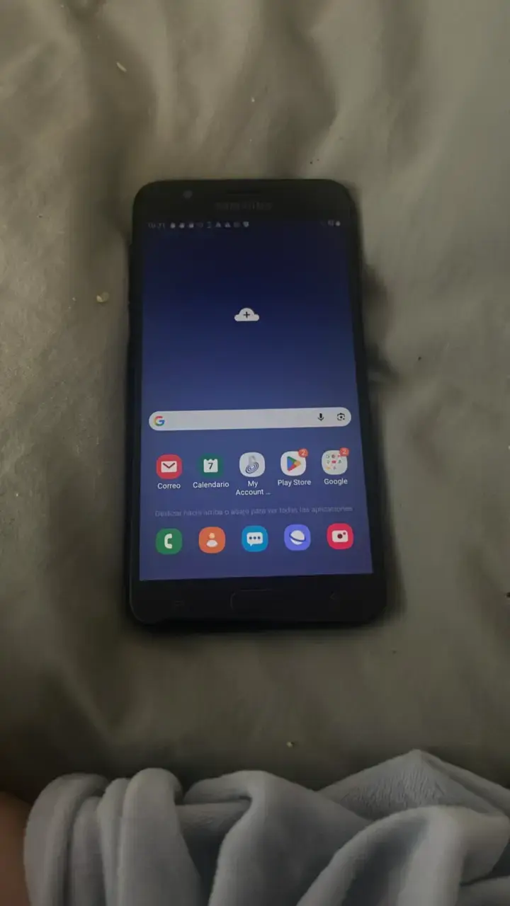 Celular Samsung Galaxy J7 Crown en buen estado - 3