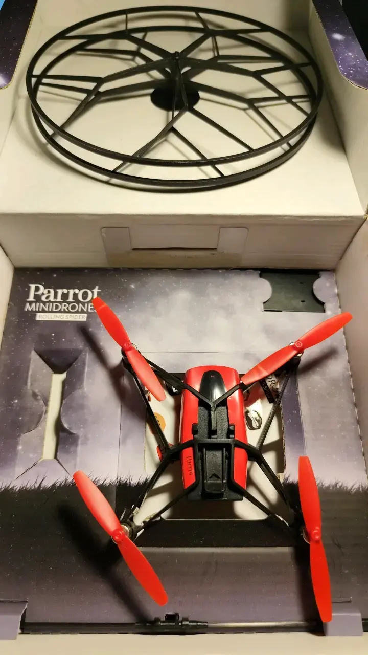 Drone Parrot Minidrones Rolling Spider con Accesorios - 2