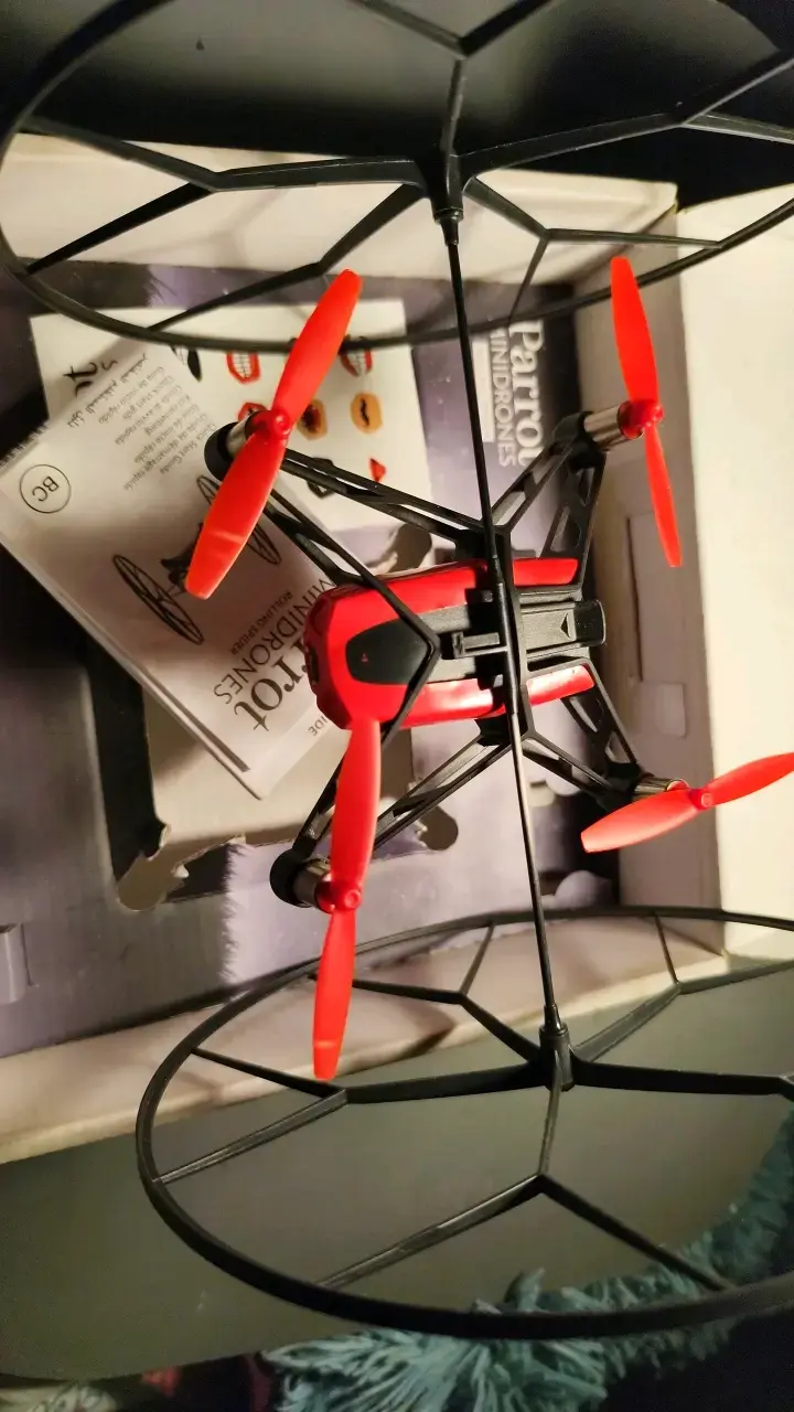 Drone Parrot Minidrones Rolling Spider con Accesorios - 5