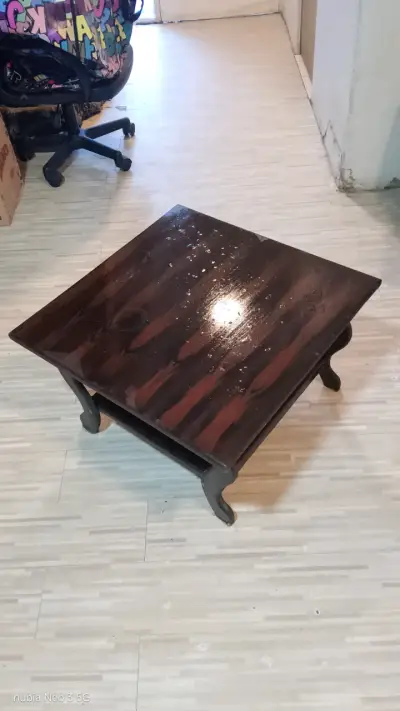 Mesa de Centro de Madera Oscura - miniatura 2