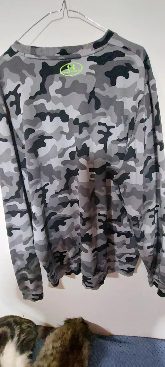 Polerón camuflado Under Armour para hombre - 2