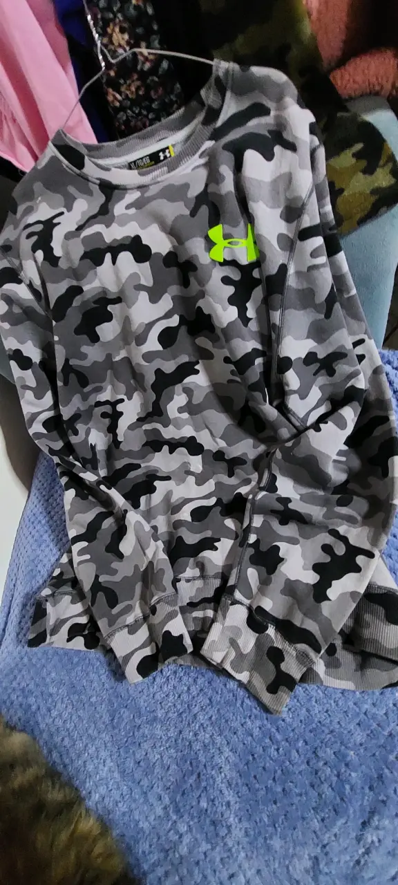 Polerón camuflado Under Armour para hombre - 3